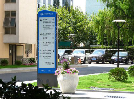 兴山哪些因素影响宣传栏的制作？